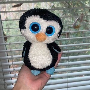 Waddles the original beanie boo by Ty. Good condition.